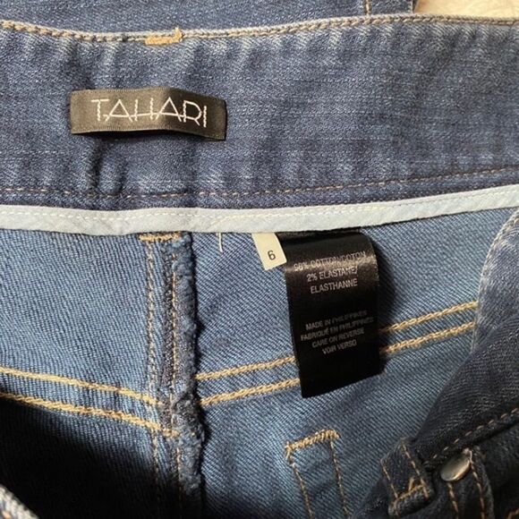 Tahari  SZ 6 bootcut jeans - Picture 4 of 4